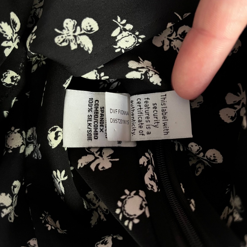 Diane von Furstenberg Fionna Dress Silk Floral Ruffle Tiered Long Sleeve size 2 - Picture 13 of 16